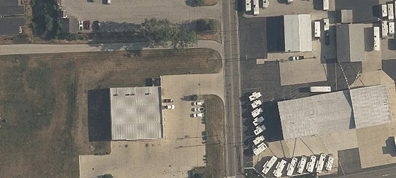 5102 Alexis Rd