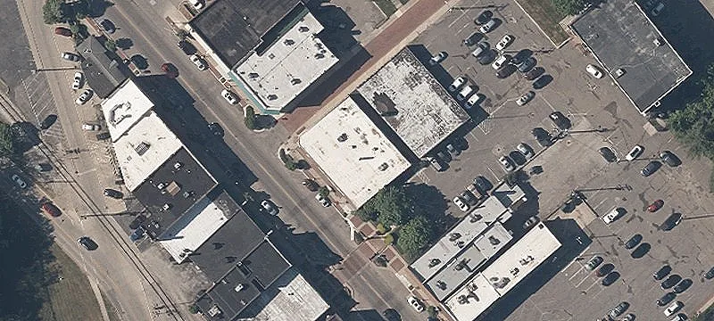675 Broadway Ave