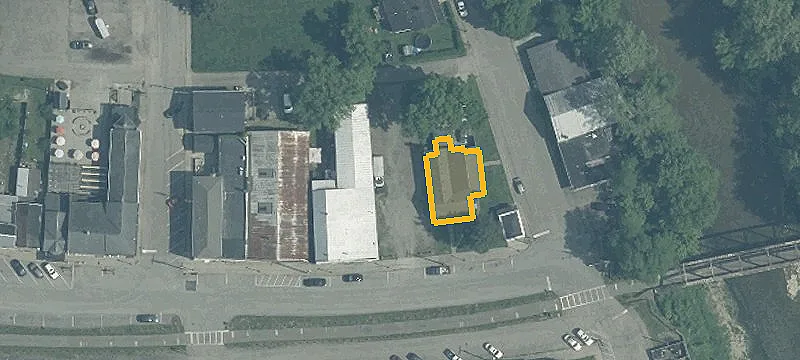 107 Main St