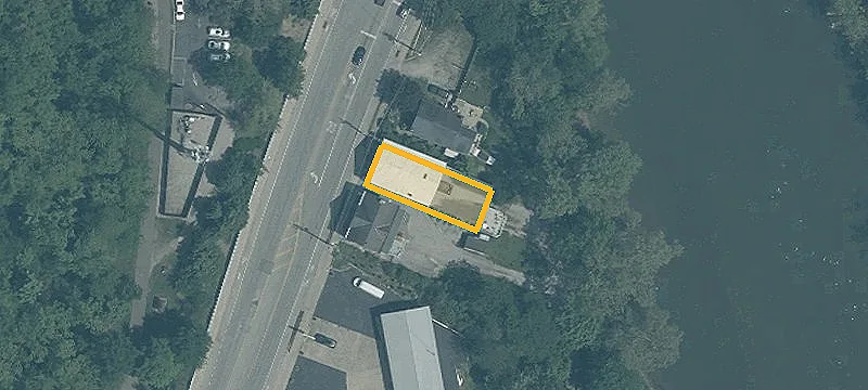 24 Wooster Pike