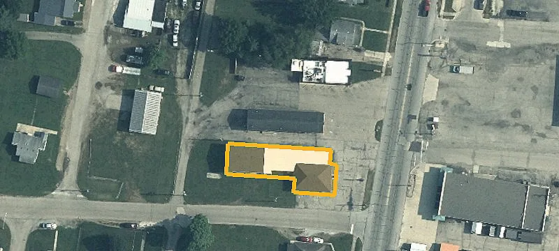 962 Main St