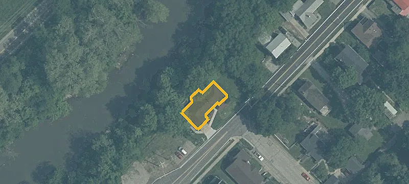 101 Riverside Dr