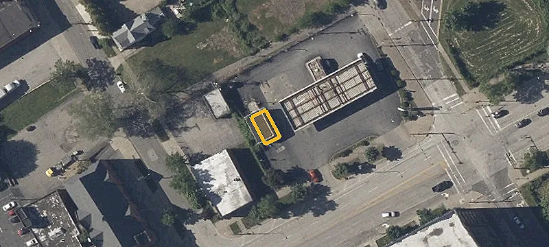 2519 Superior E Ave