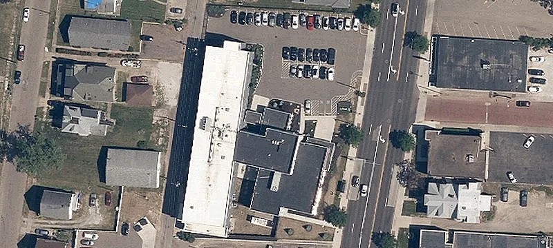 1223 Market N Ave