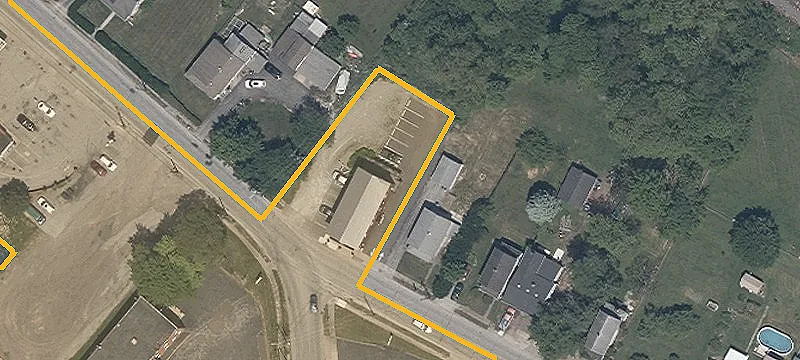 160 Lowellville Rd