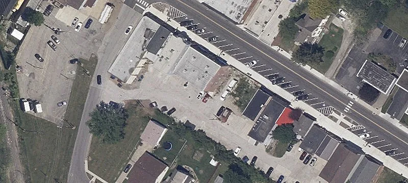 927 Main St