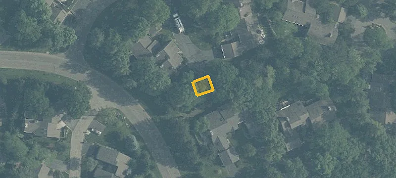 5 Muirfield Ln
