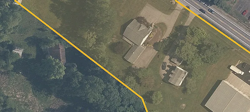14225 Kinsman Rd