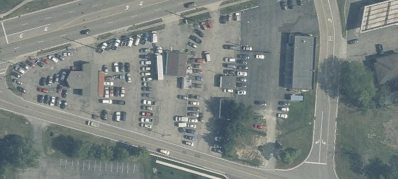 3913 Colonel Glenn Hwy