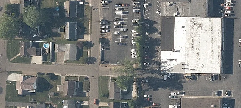 222 Zern SW Ave