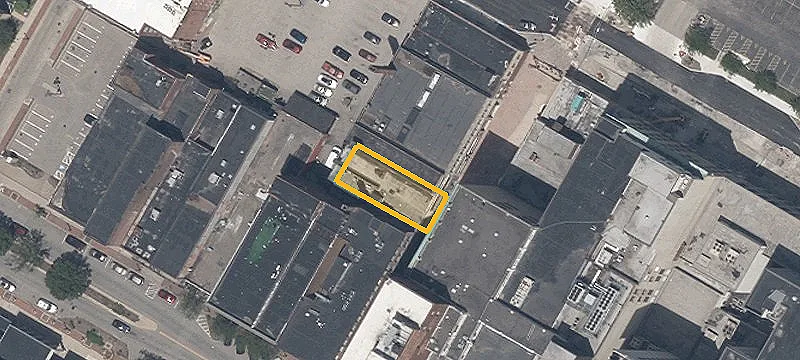 24 Phelps St