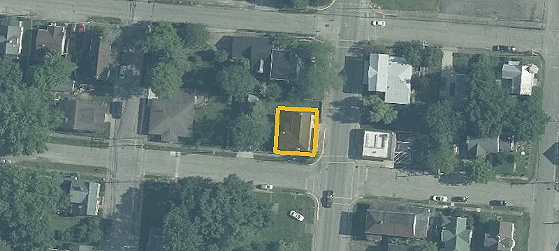 301 Main St