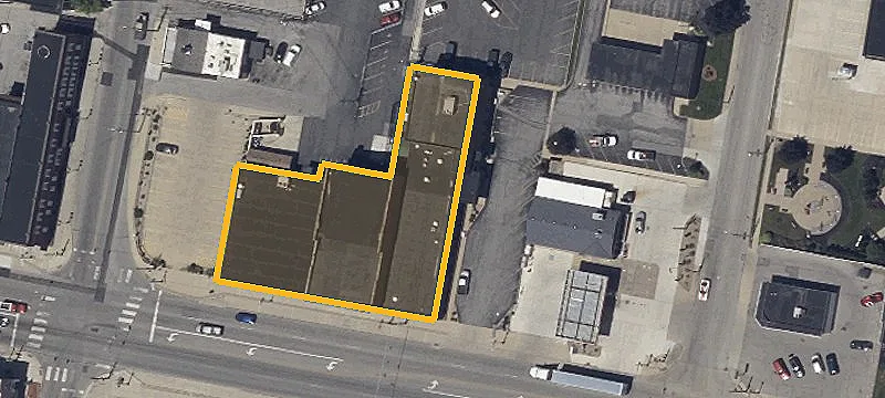 221 Main St