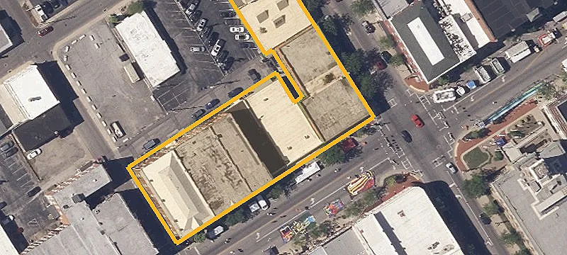 10 Main St