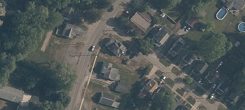 1133 Warren Rd