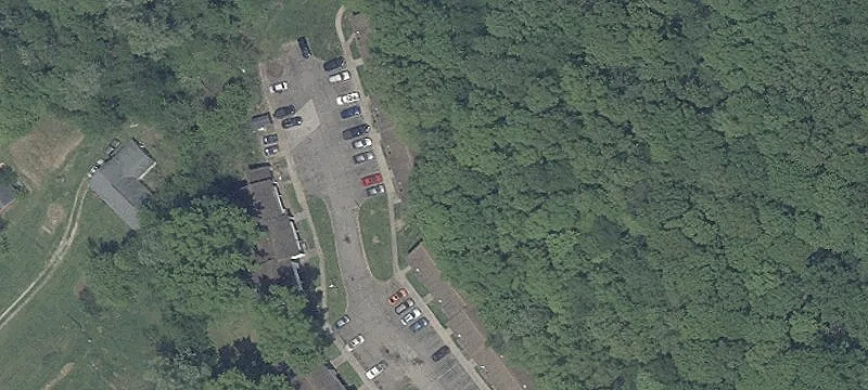 600 Dennison Woods Ave
