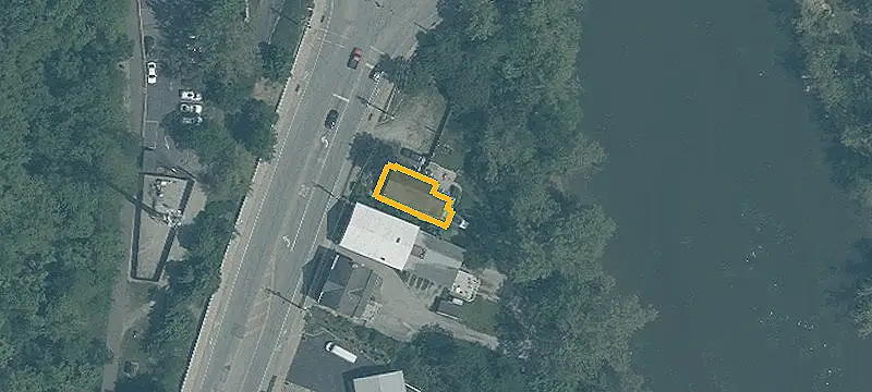 16 Wooster Pike