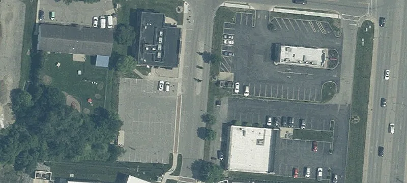 Edgebrooke Dr