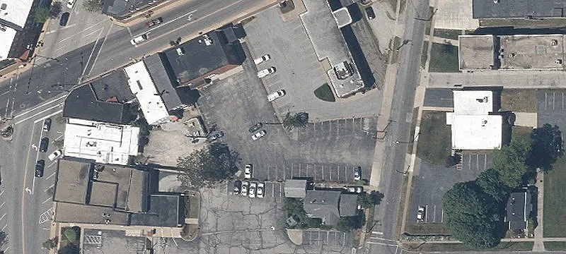 30 Main St