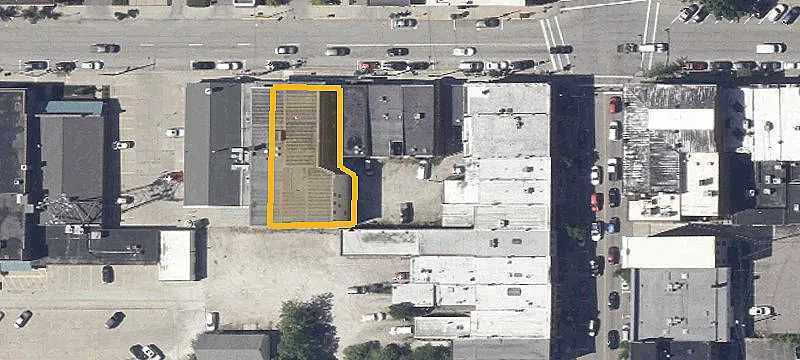 221 Ct St