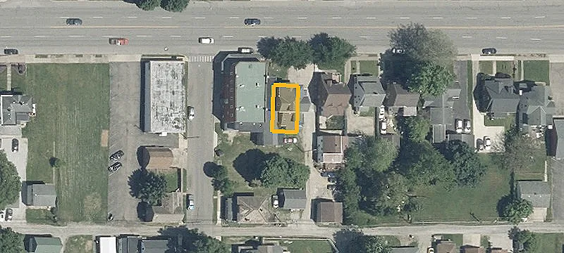 724 Main St