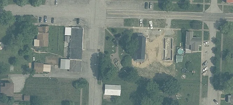 206 2nd St
