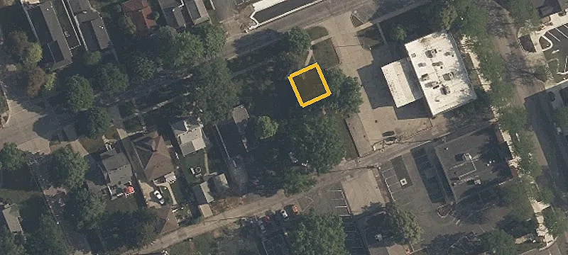 124 John St