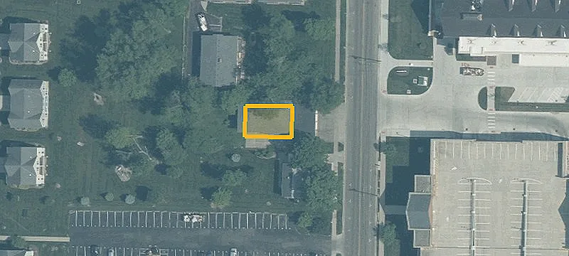 520 Campus Ave