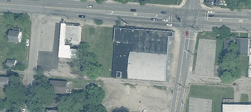 2687-2689 5th Ave