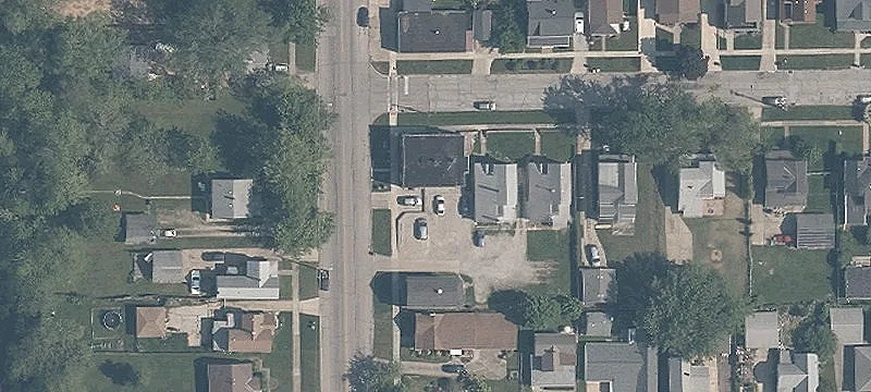 900 High St