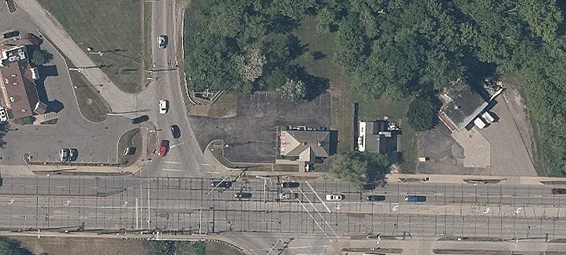 845 Aurora Rd