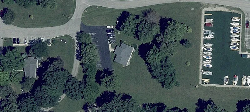 900 Edgewater Dr