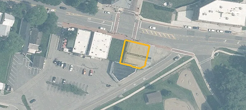 657 Main St
