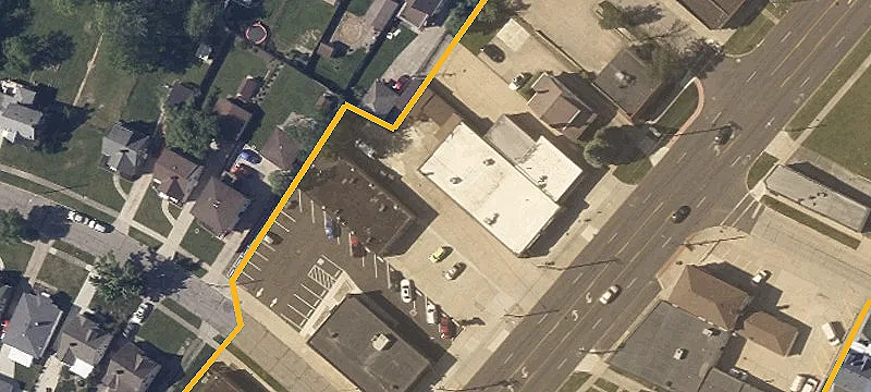 5558 Pearl Rd