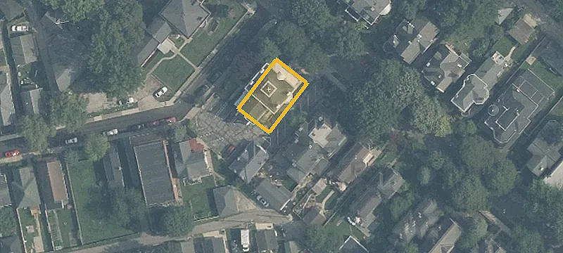 49 Linden Ave