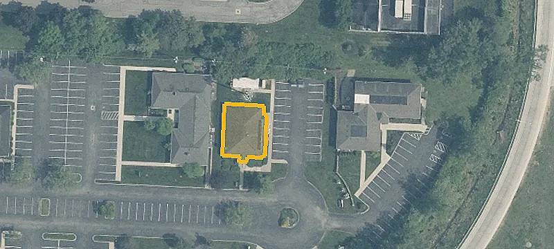490 Colonial Pkwy