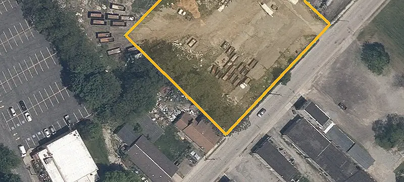 92 Walton Ave