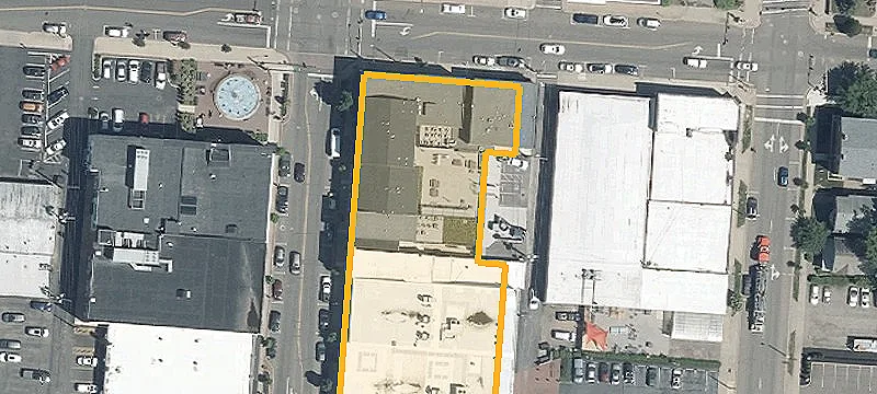 202 Main St