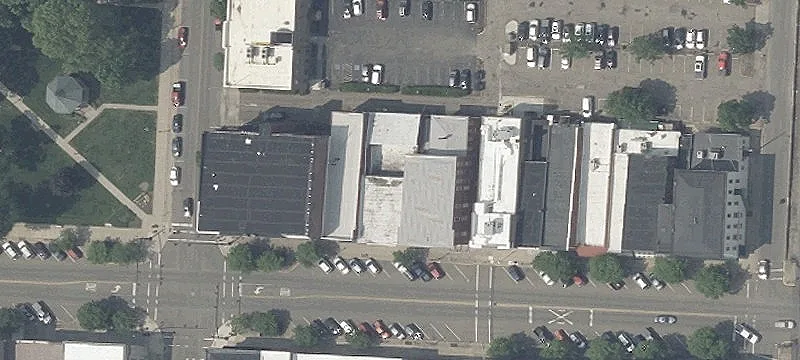 416 Main St