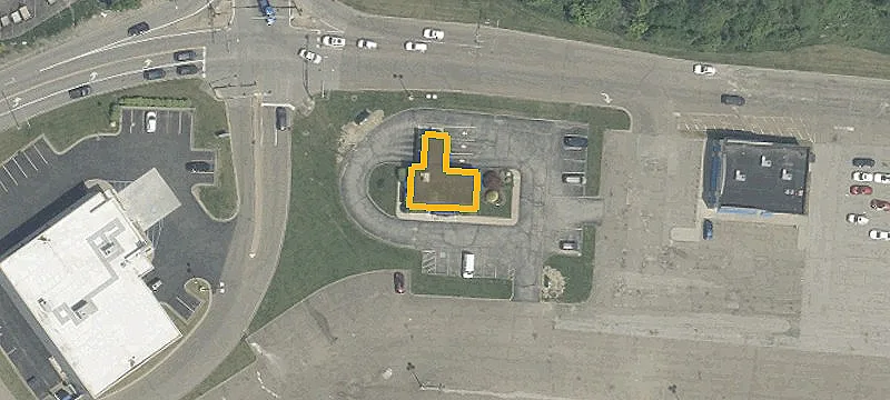 100 Mall Dr