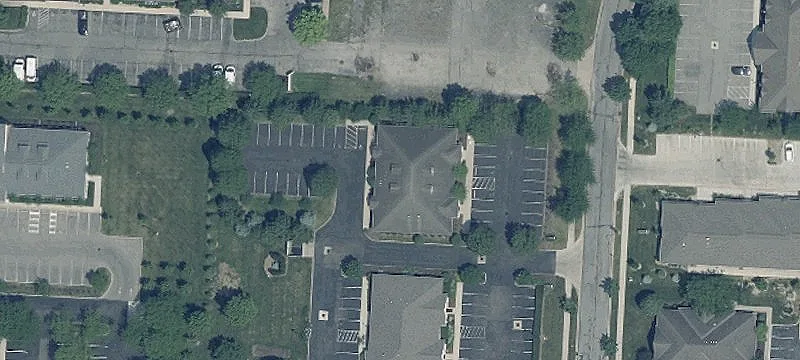 585 Ofc Pkwy