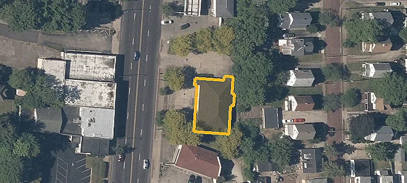 557 Main St