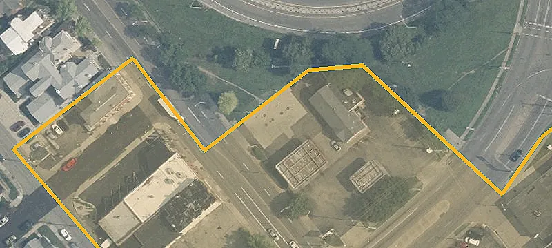 910 Wayne Ave