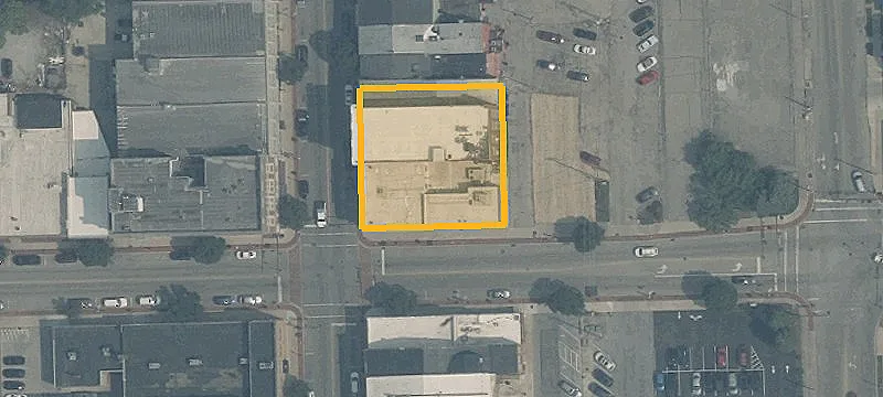 401 Main St
