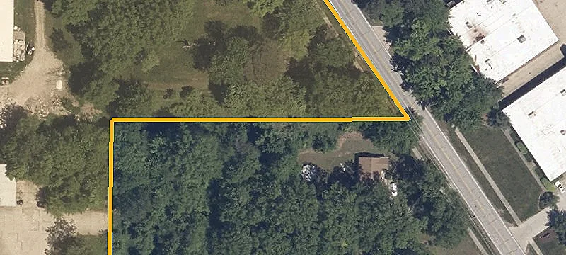892 Bassett Rd