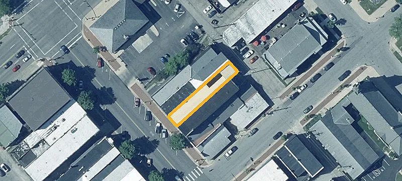 18 Main St