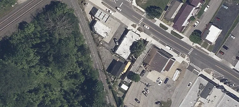 885 Main St