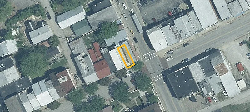 28 Main St