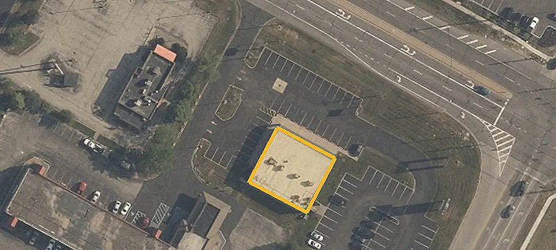 10677 Fremont Pike