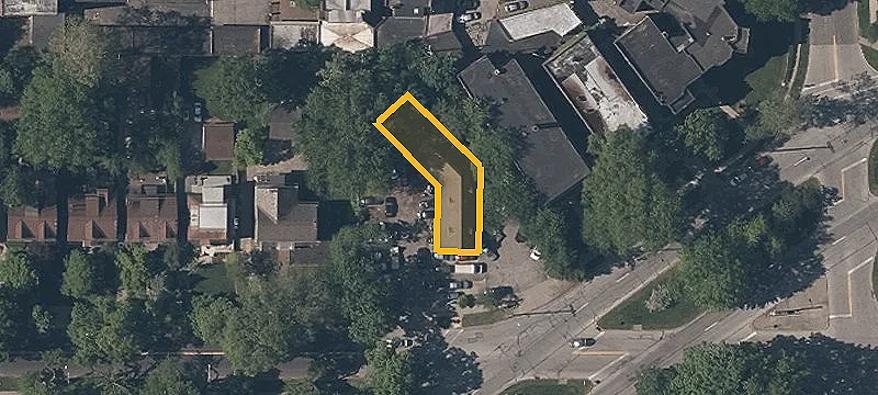 2561 Edgehill Rd